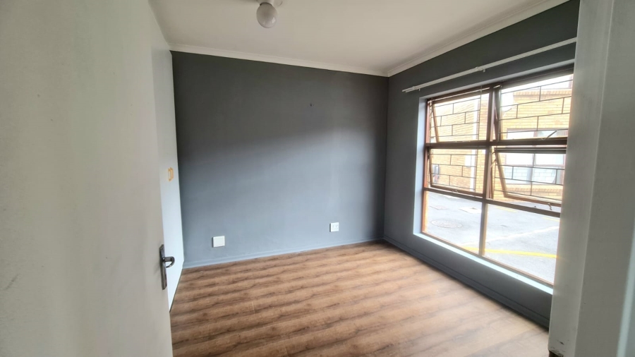 To Let 2 Bedroom Property for Rent in Brackenfell Central Western Cape